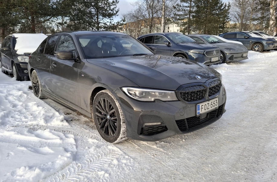 BMW 330 vaihtoauto