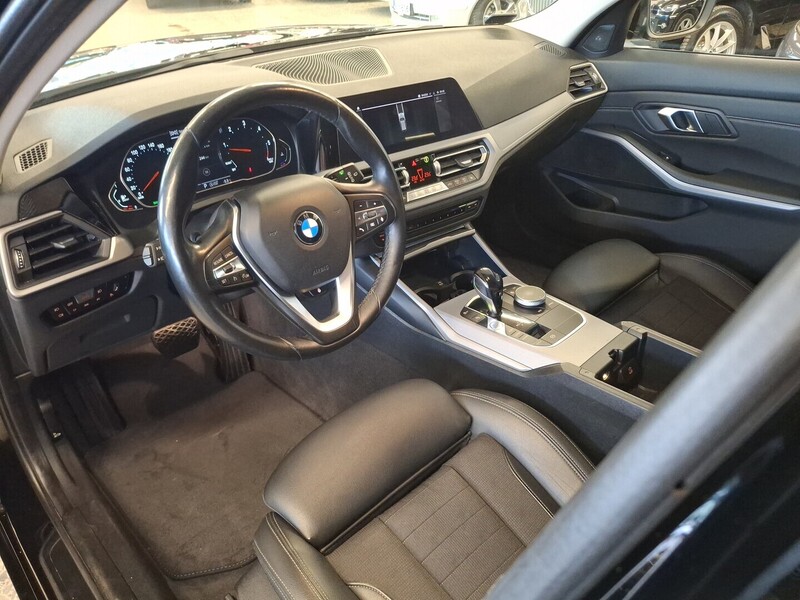 BMW 320 vaihtoauto