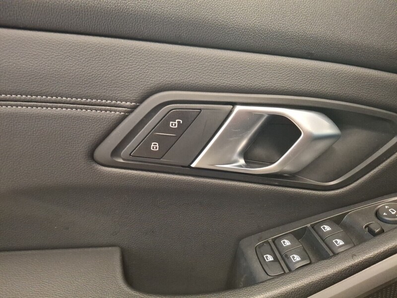BMW 320 vaihtoauto