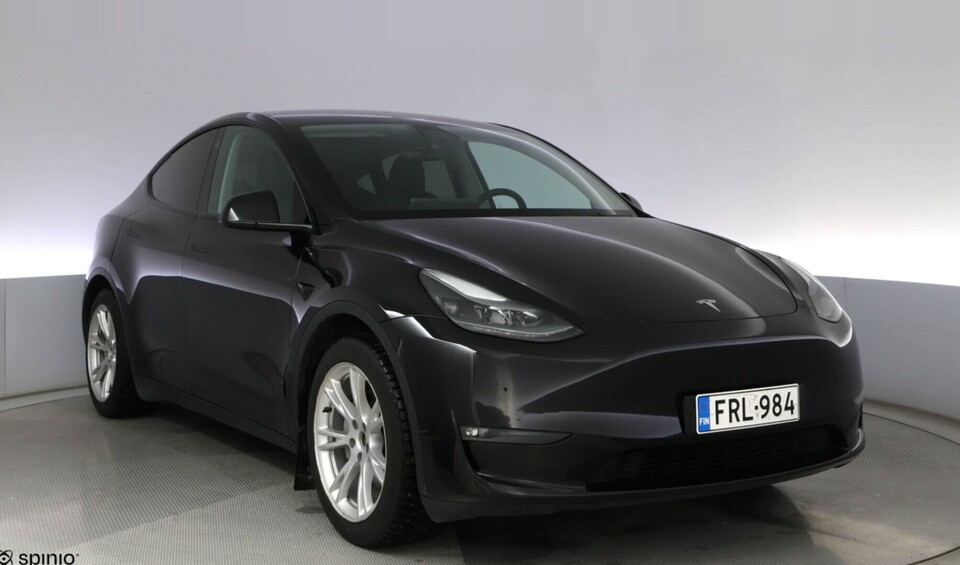 Tesla Model Y vaihtoauto