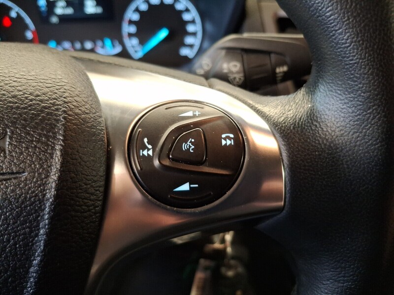 Ford Transit Connect vaihtoauto