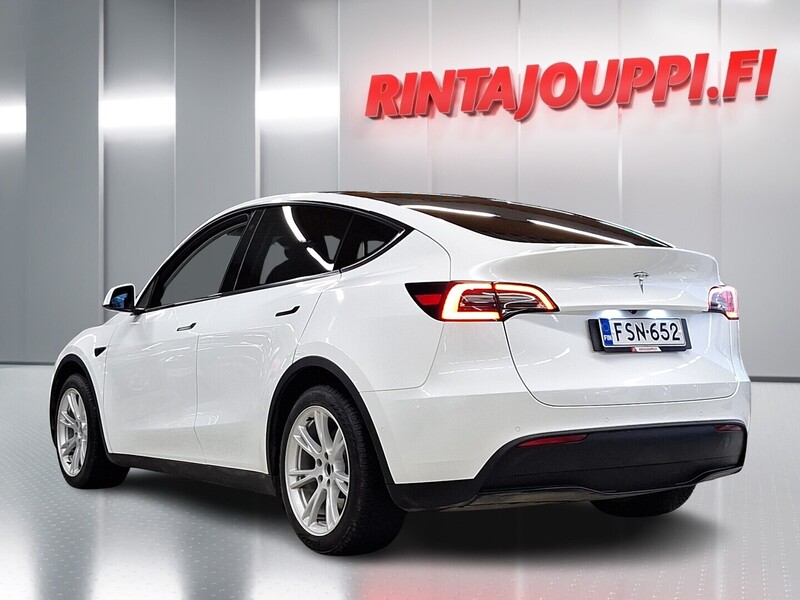 Tesla Model Y vaihtoauto