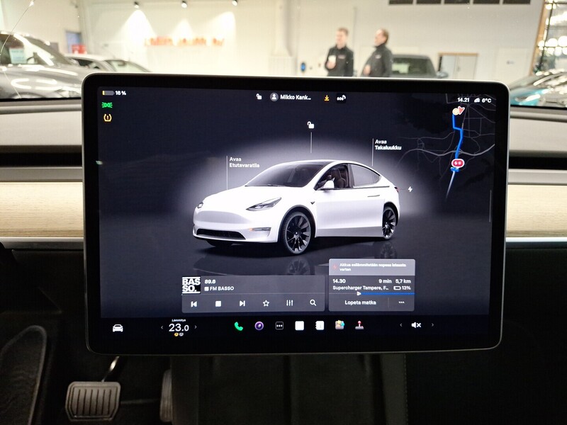 Tesla Model Y vaihtoauto