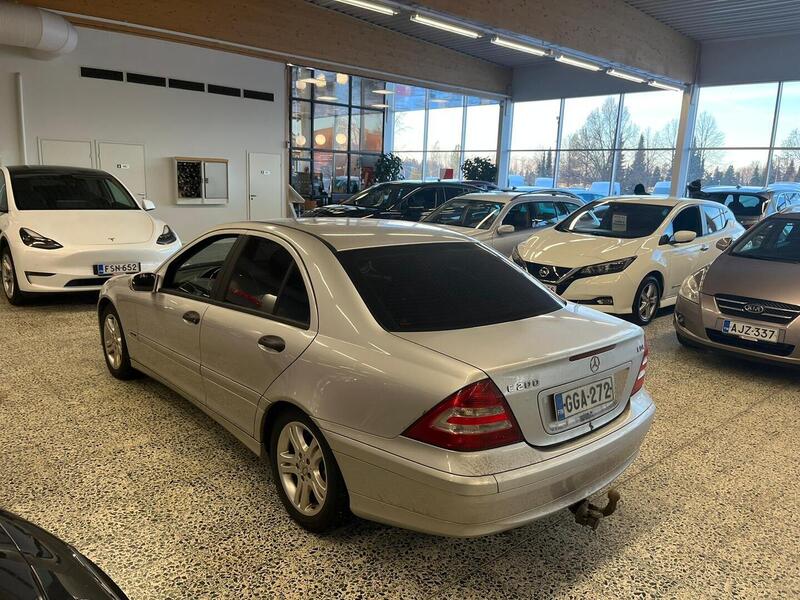 Mercedes-Benz C vaihtoauto