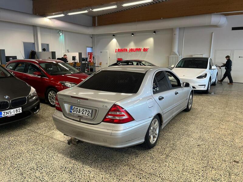 Mercedes-Benz C vaihtoauto