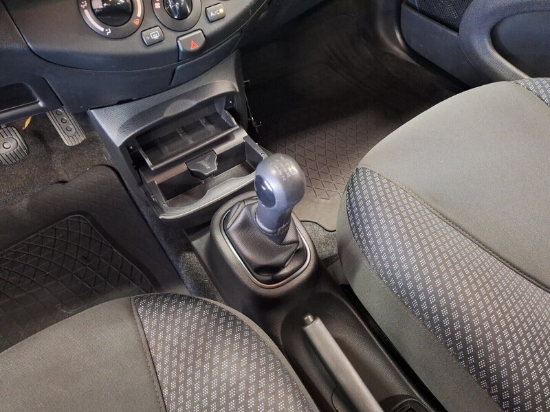 Nissan Micra vaihtoauto