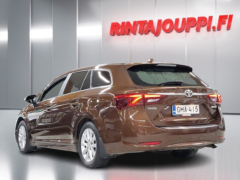 Toyota Avensis vaihtoauto