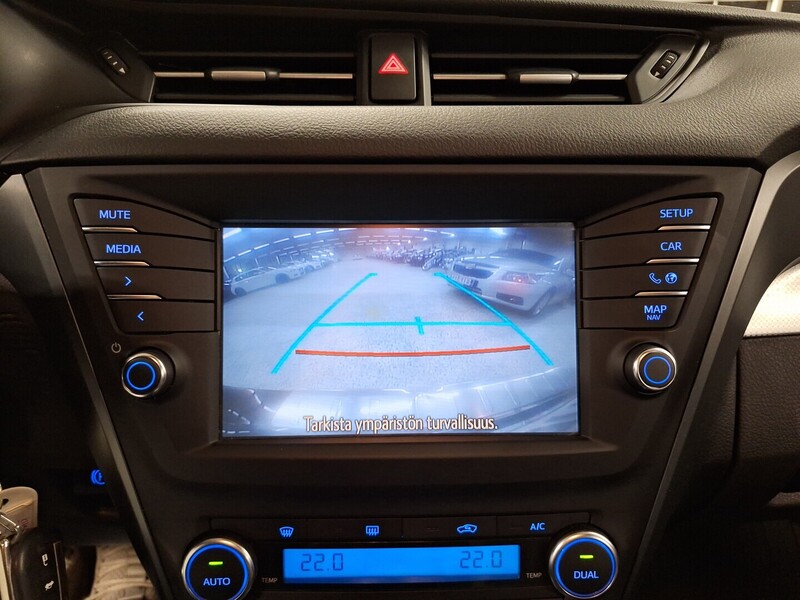 Toyota Avensis vaihtoauto