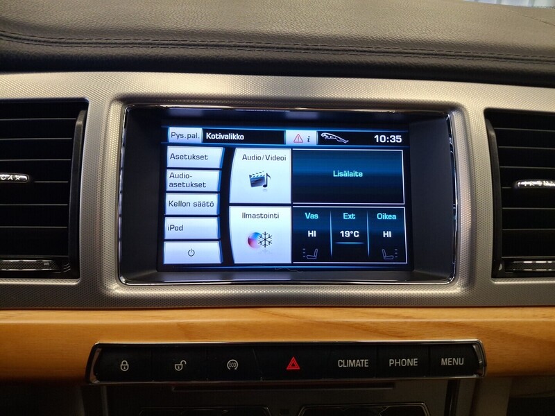 Jaguar XF vaihtoauto