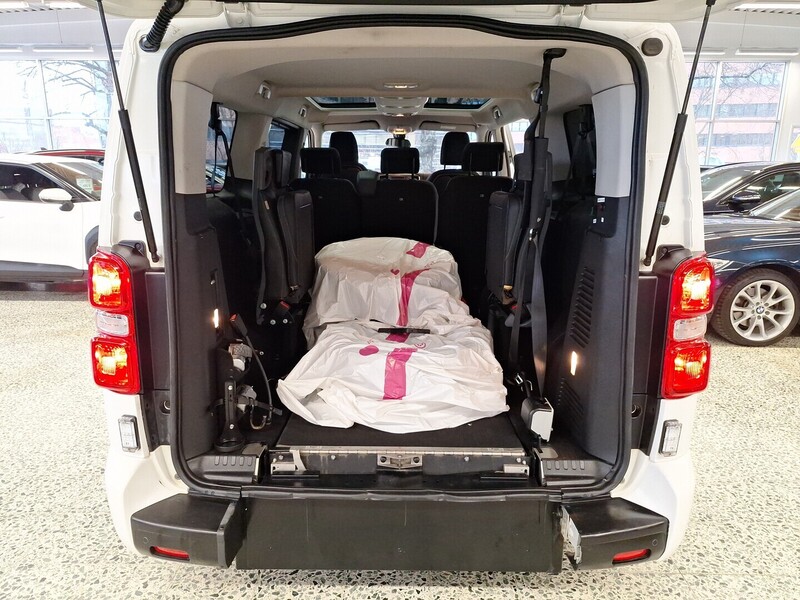 Peugeot Traveller vaihtoauto