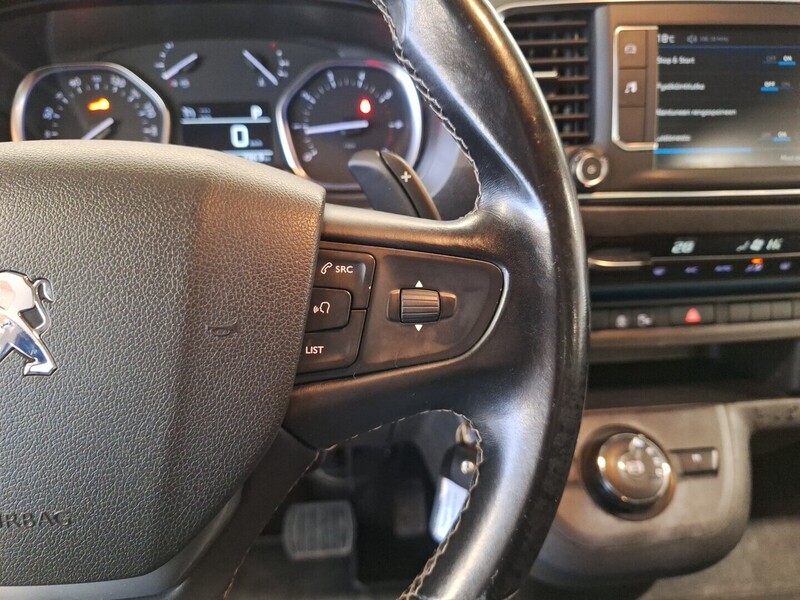 Peugeot Traveller vaihtoauto