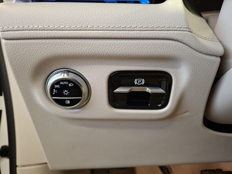 Mercedes-Benz EQS vaihtoauto