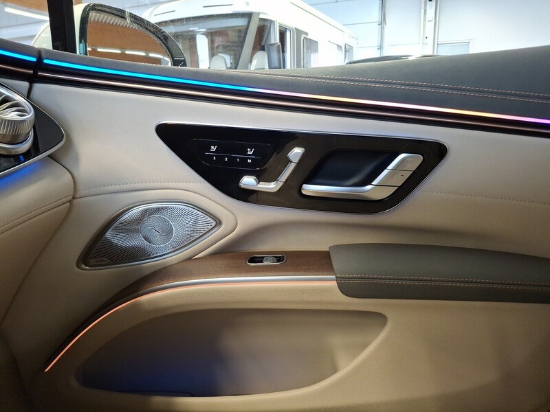 Mercedes-Benz EQS vaihtoauto