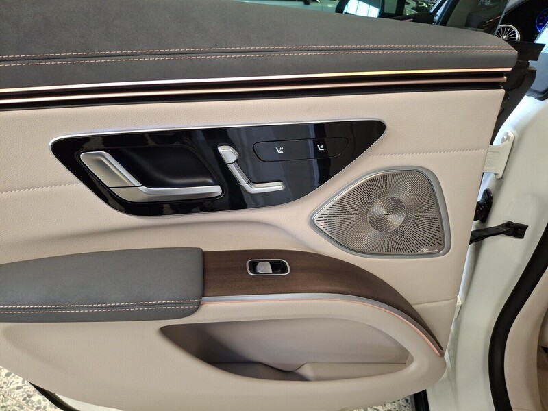 Mercedes-Benz EQS vaihtoauto