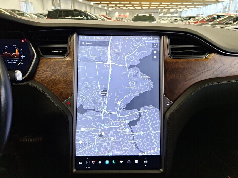 Tesla Model S vaihtoauto