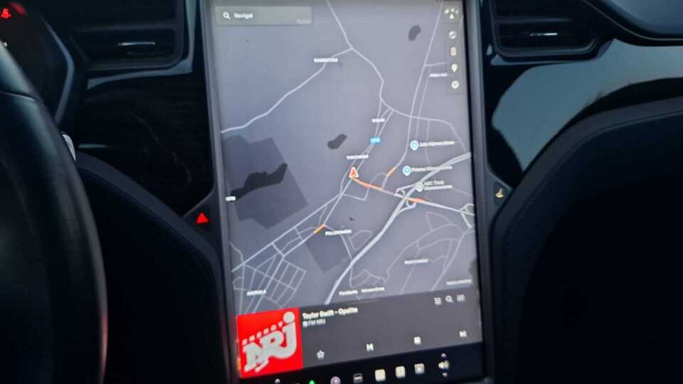 Tesla Model S vaihtoauto