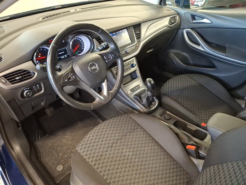 Opel Astra vaihtoauto