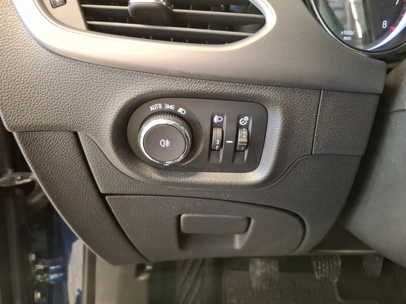 Opel Astra vaihtoauto