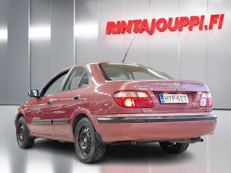 Nissan Almera vaihtoauto