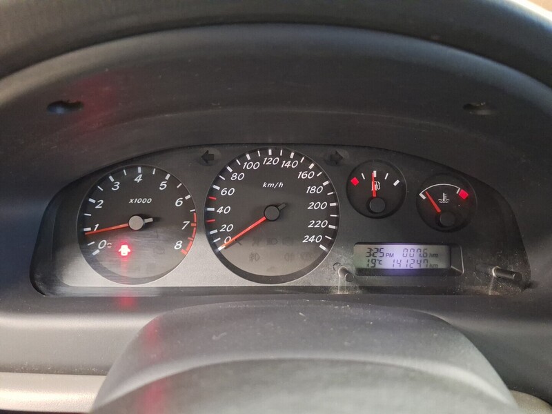 Nissan Almera vaihtoauto