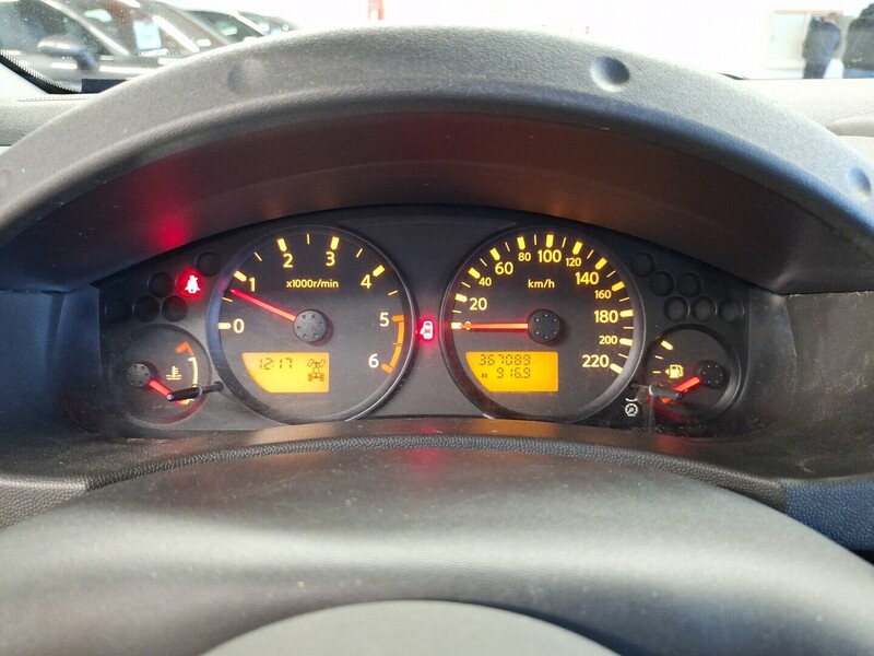 Nissan Navara vaihtoauto