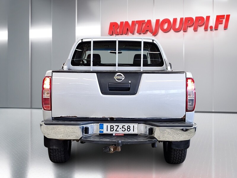 Nissan Navara vaihtoauto