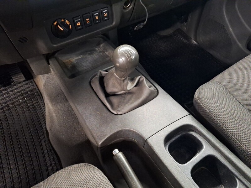 Nissan Navara vaihtoauto