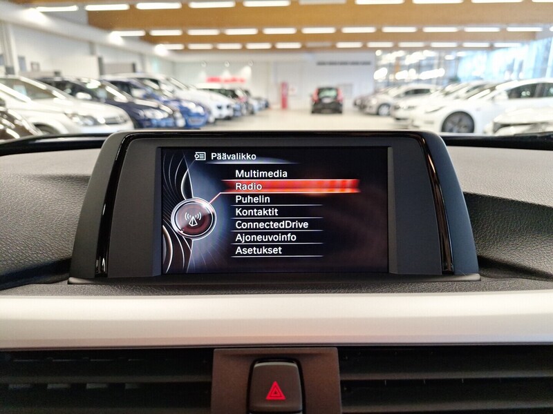 BMW 320 vaihtoauto