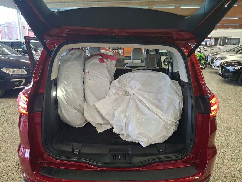 Ford S-MAX vaihtoauto