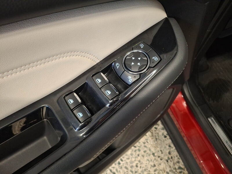 Ford S-MAX vaihtoauto