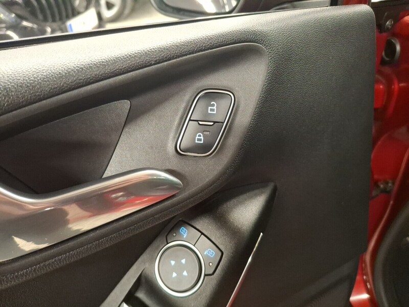 Ford Fiesta vaihtoauto