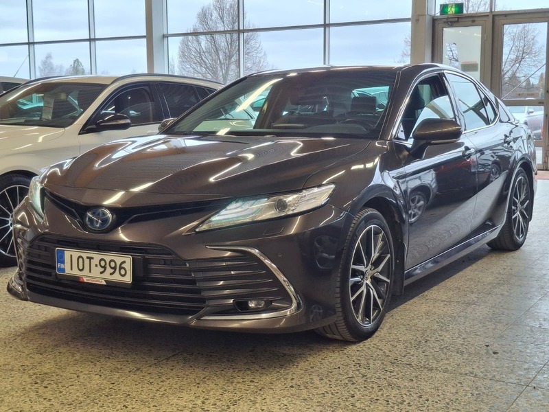 Toyota Camry vaihtoauto