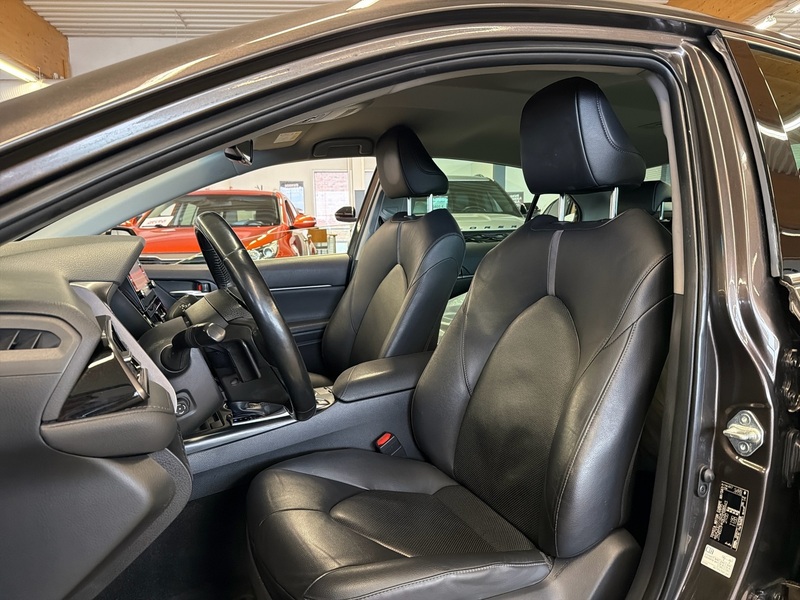 Toyota Camry vaihtoauto