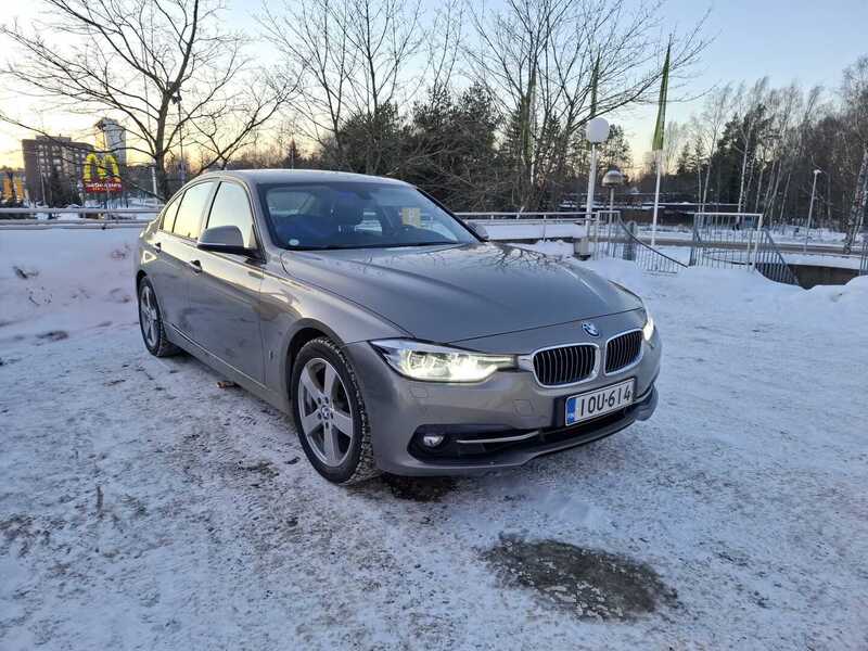 BMW 330 vaihtoauto