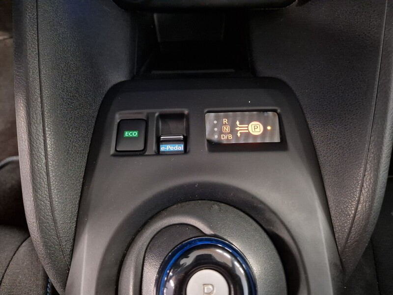 Nissan Leaf vaihtoauto