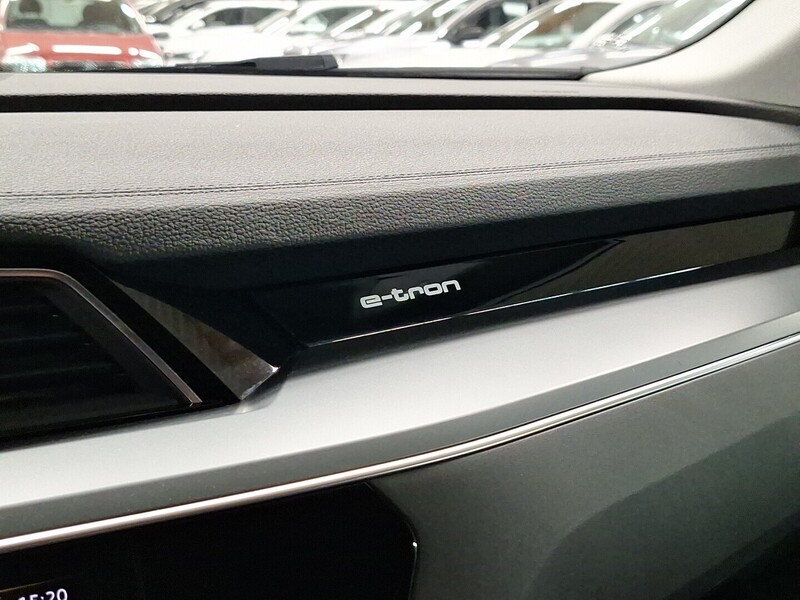 Audi e-tron vaihtoauto