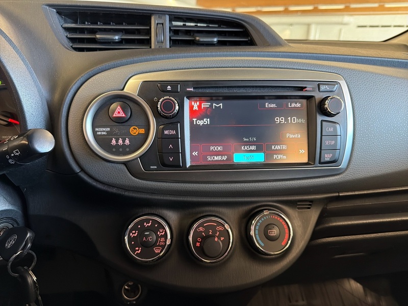 Toyota Yaris vaihtoauto