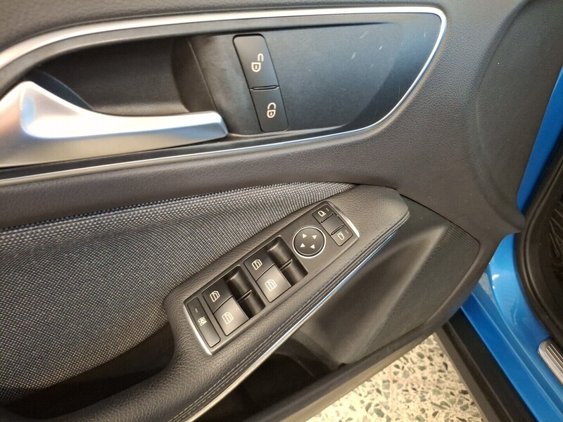 Mercedes-Benz GLA vaihtoauto