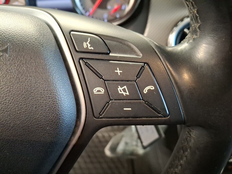 Mercedes-Benz GLA vaihtoauto