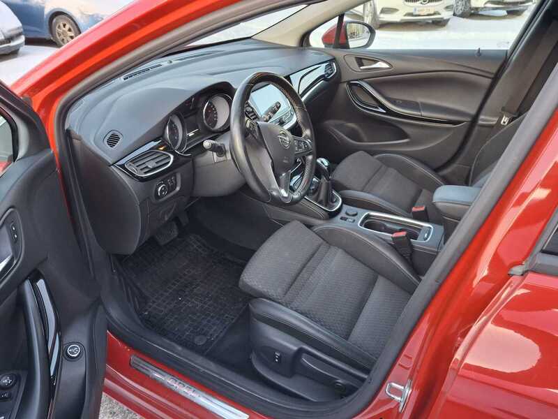 Opel Astra vaihtoauto