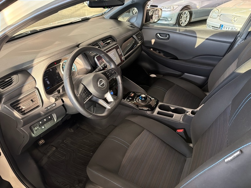 Nissan Leaf vaihtoauto