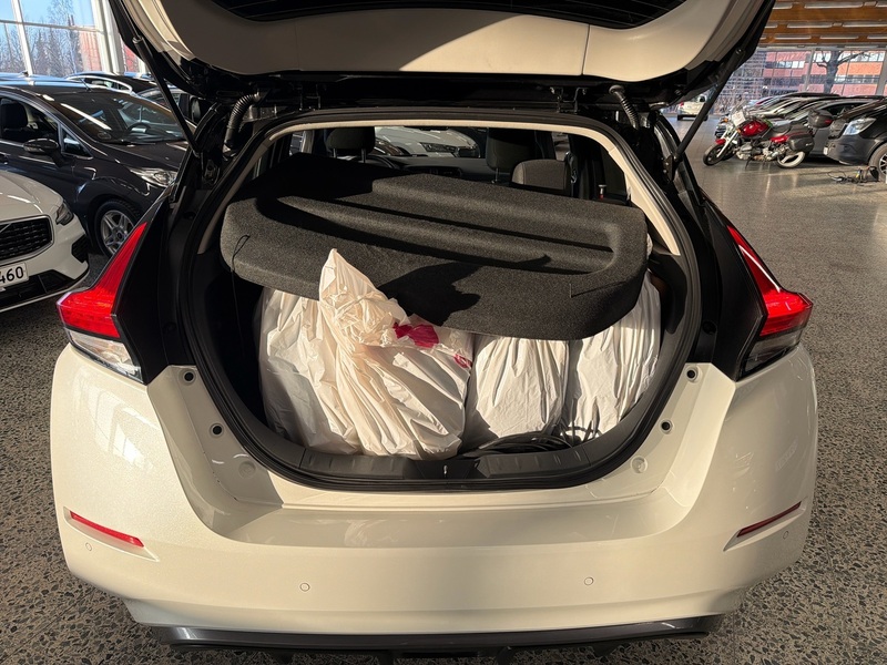 Nissan Leaf vaihtoauto