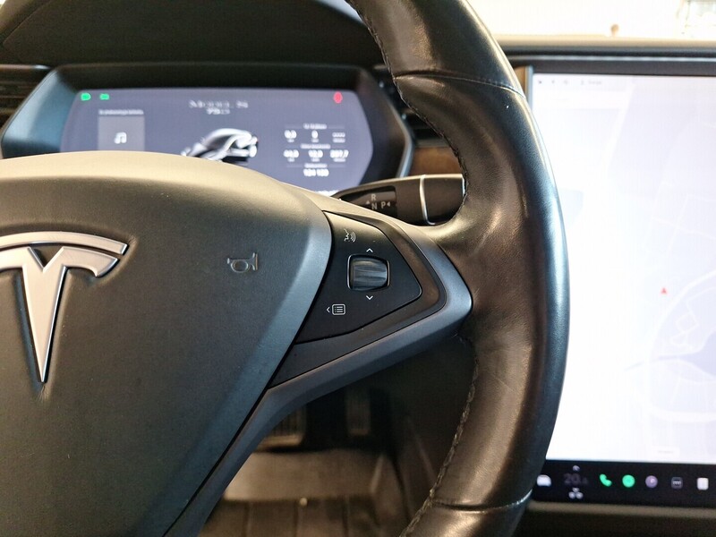 Tesla Model S vaihtoauto