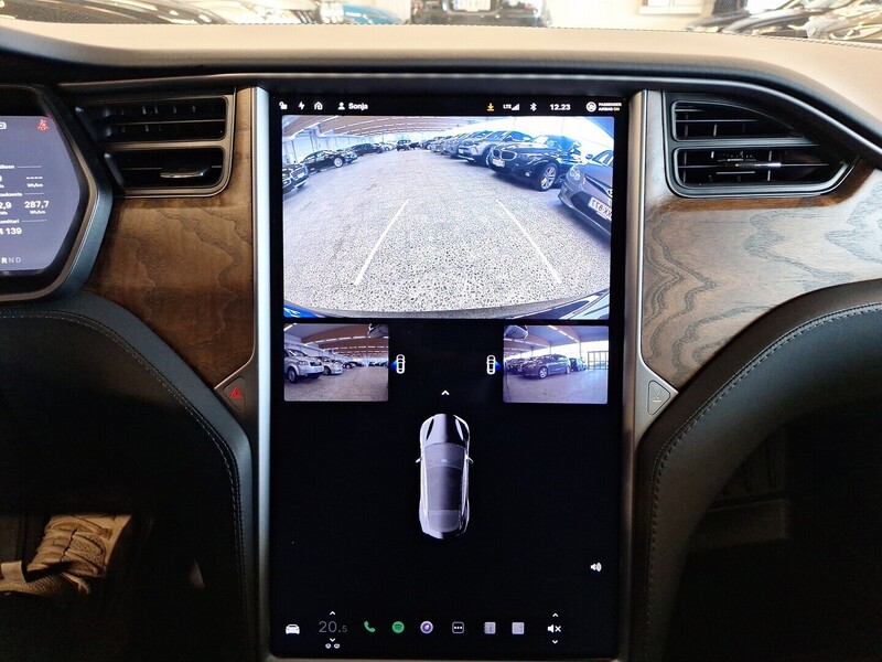 Tesla Model S vaihtoauto