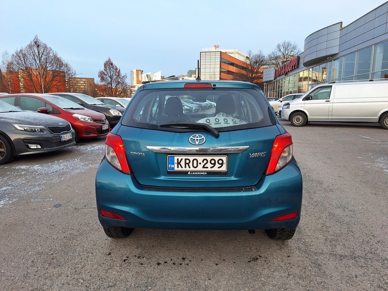Toyota Yaris vaihtoauto