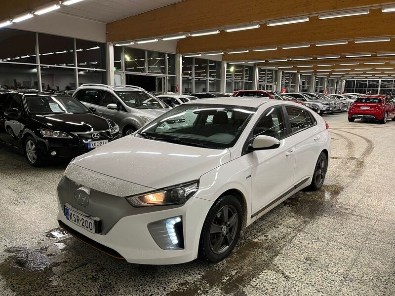 Hyundai IONIQ electric vaihtoauto