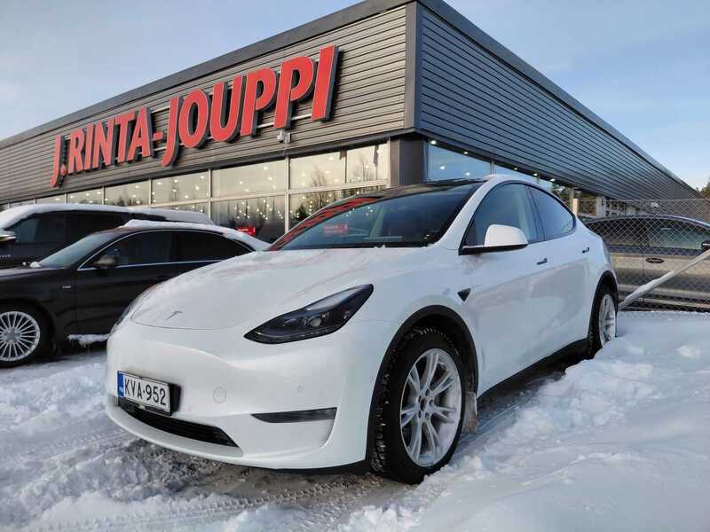 Tesla Model Y vaihtoauto