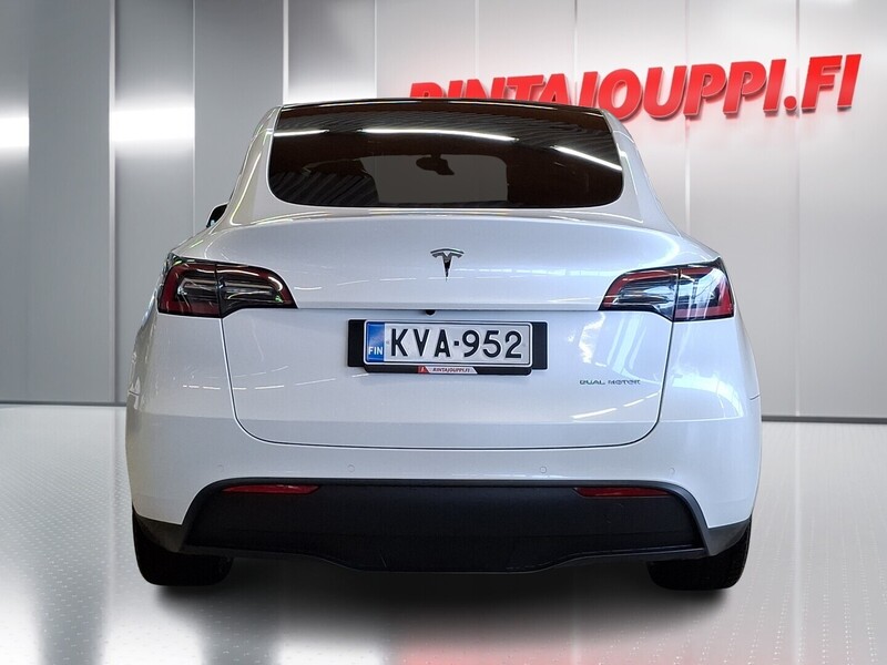 Tesla Model Y vaihtoauto