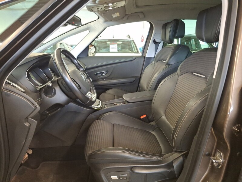 Renault Grand Scénic vaihtoauto