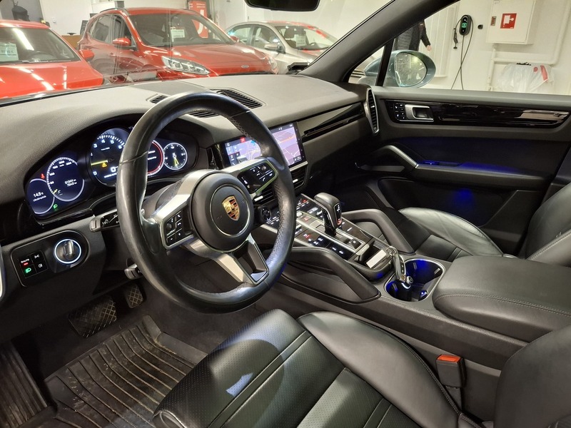 Porsche Cayenne vaihtoauto